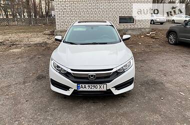 Седан Honda Civic 2016 в Киеве