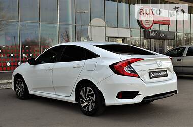 Седан Honda Civic 2017 в 