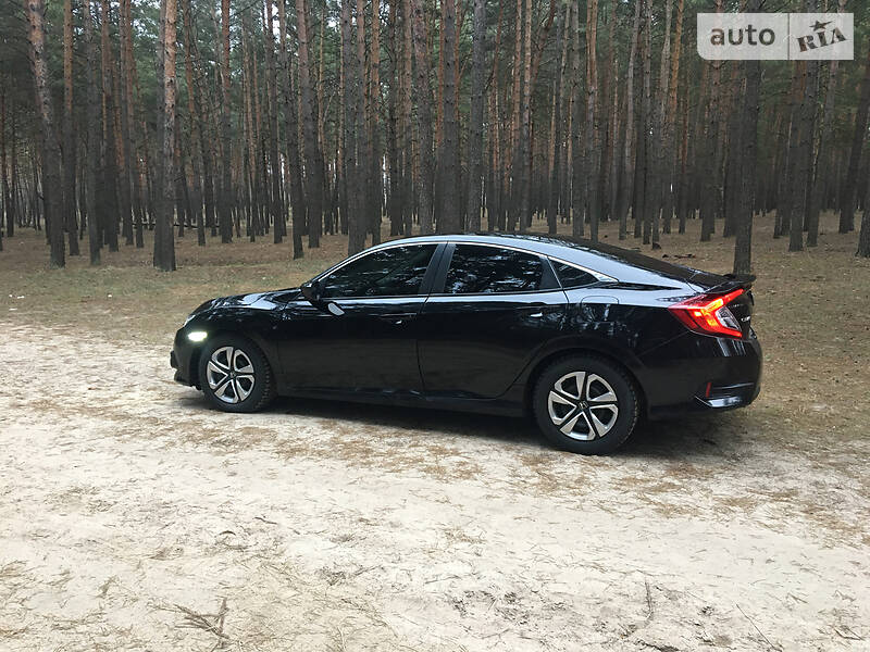 Седан Honda Civic 2016 в Сумах