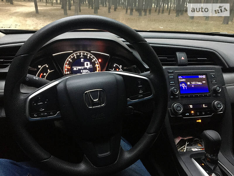 Седан Honda Civic 2016 в Сумах