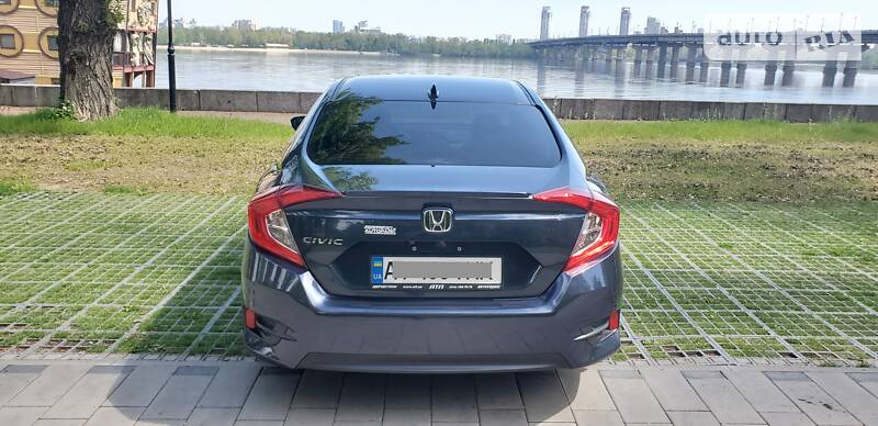 Седан Honda Civic 2016 в Києві