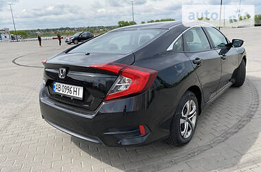 Седан Honda Civic 2016 в Виннице