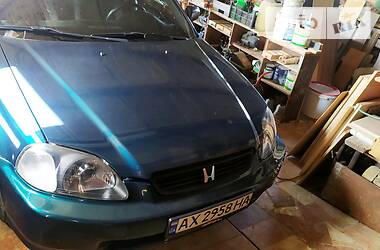 Седан Honda Civic 1996 в Харькове