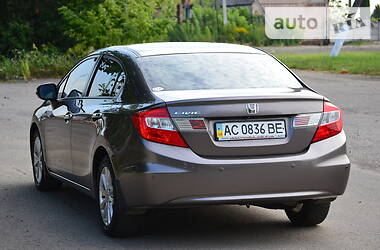 Седан Honda Civic 2012 в Луцке