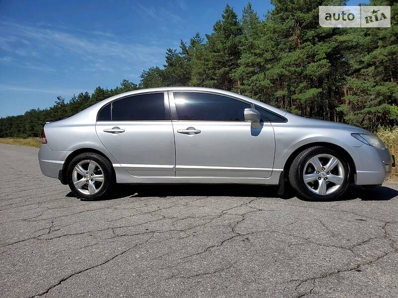 Седан Honda Civic 2008 в Кременчуці