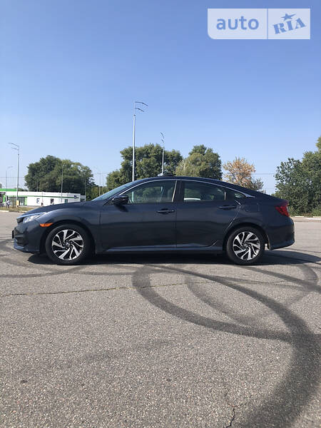 Седан Honda Civic 2016 в Києві