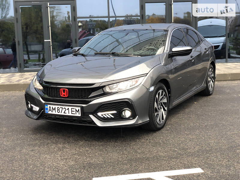 Хэтчбек Honda Civic 2018 в Киеве