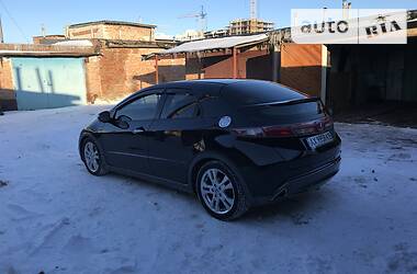 Хэтчбек Honda Civic 2009 в Полтаве