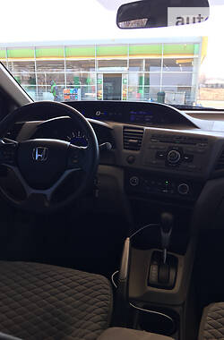 Седан Honda Civic 2012 в Волновахе