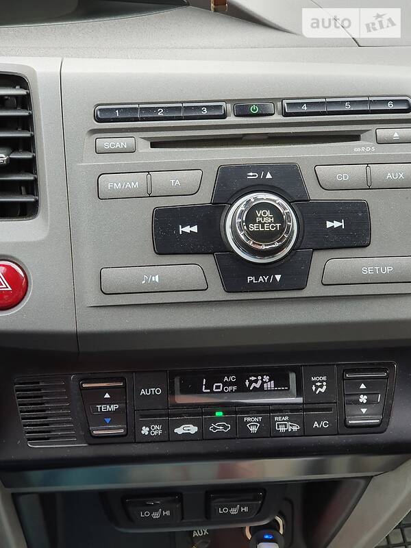 Седан Honda Civic 2012 в Львові