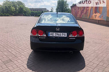 Седан Honda Civic 2006 в Днепре