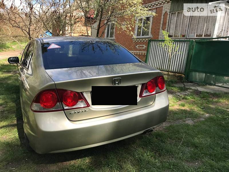 Седан Honda Civic 2008 в Виннице
