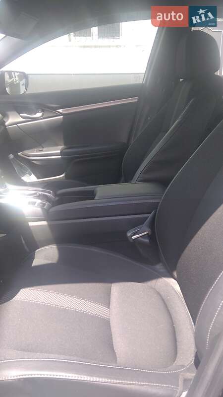 Седан Honda Civic 2019 в Тернополе