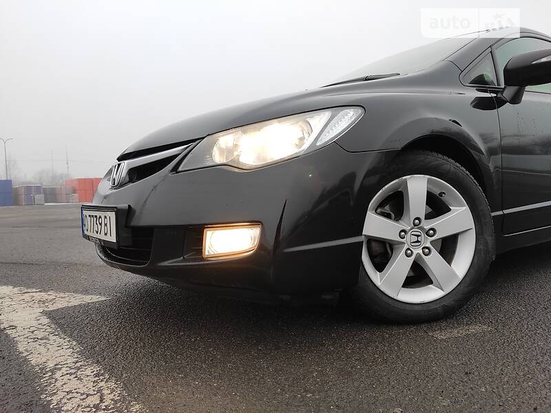 Седан Honda Civic 2008 в Ужгороді