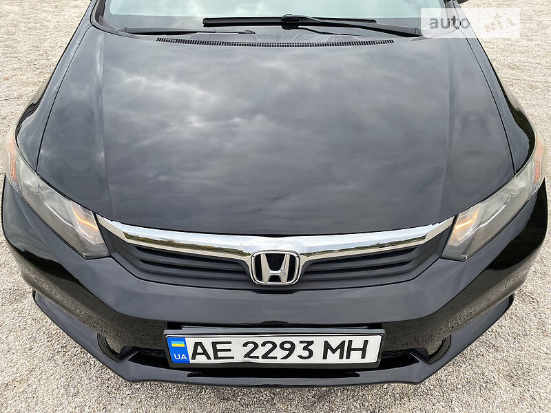 Седан Honda Civic 2012 в Днепре