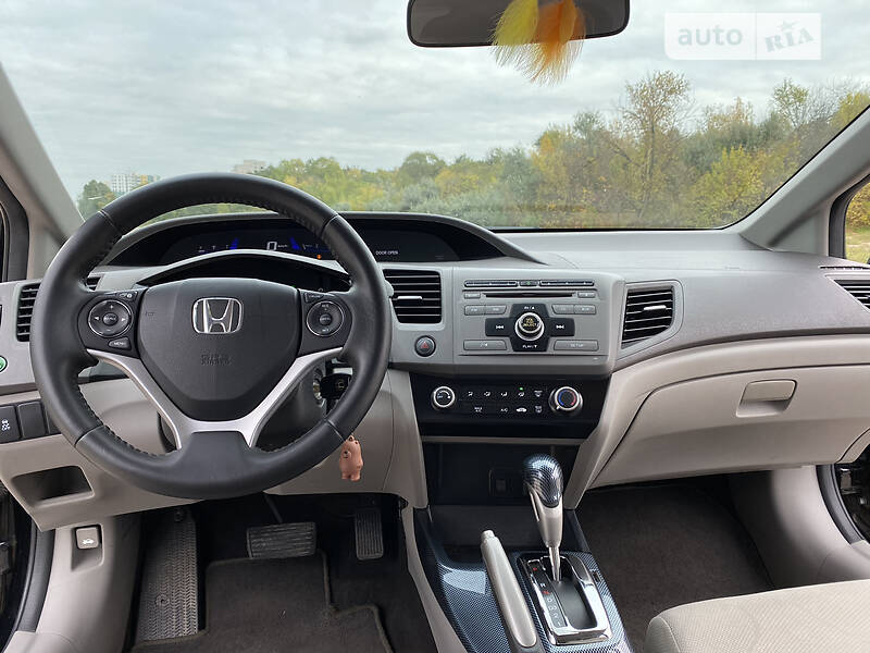Седан Honda Civic 2012 в Днепре