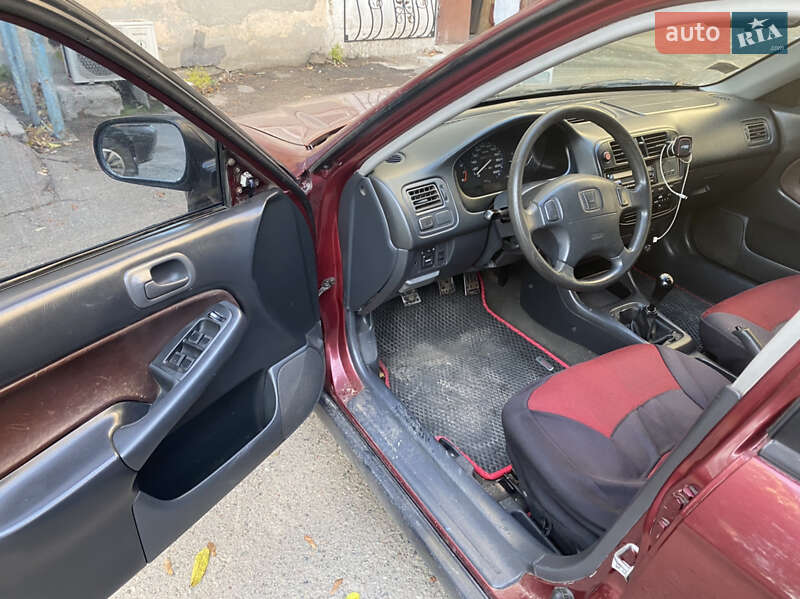 Седан Honda Civic 1997 в Херсоне