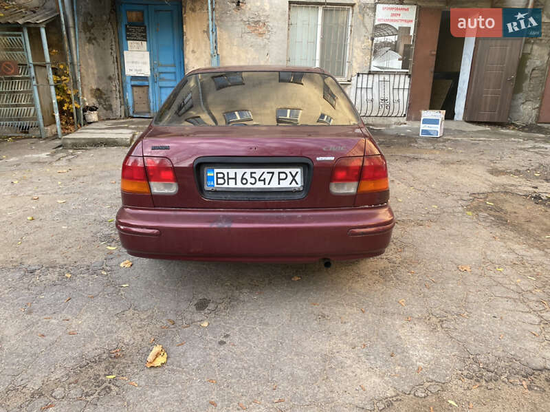 Седан Honda Civic 1997 в Херсоне