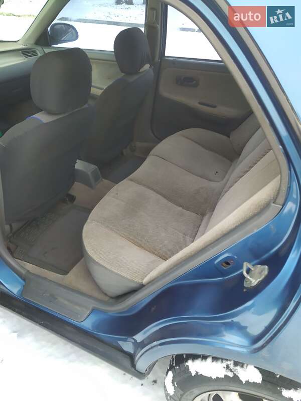 Седан Honda Civic 1993 в Конотопе