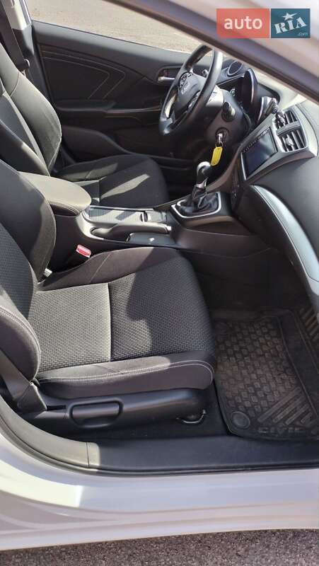 Универсал Honda Civic 2015 в Ровно