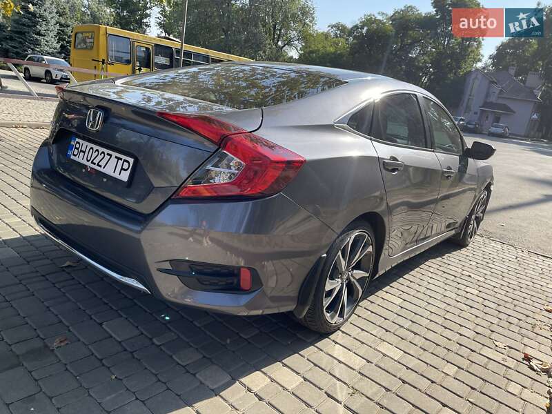 Седан Honda Civic 2020 в Одессе