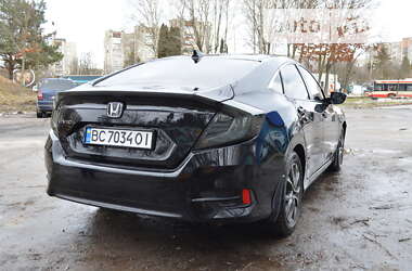 Седан Honda Civic 2016 в Львові