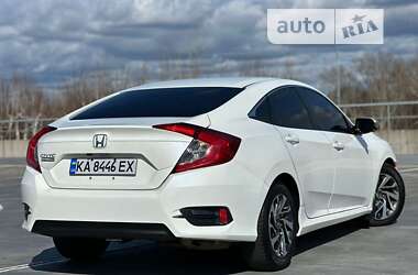 Хэтчбек Honda Civic 2016 в Киеве