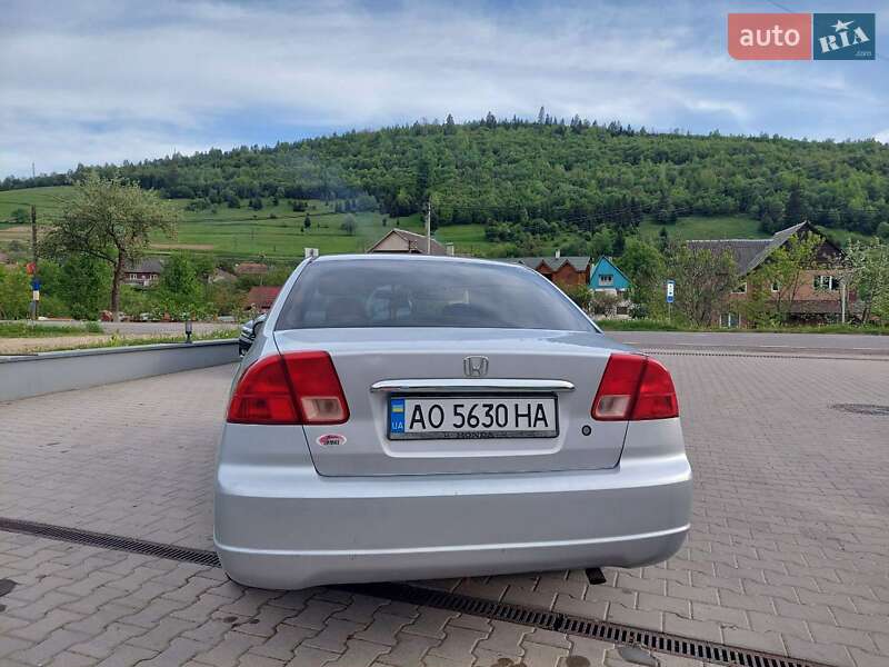 Седан Honda Civic 2001 в Воловцю