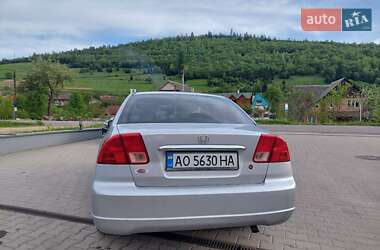 Седан Honda Civic 2001 в Воловце