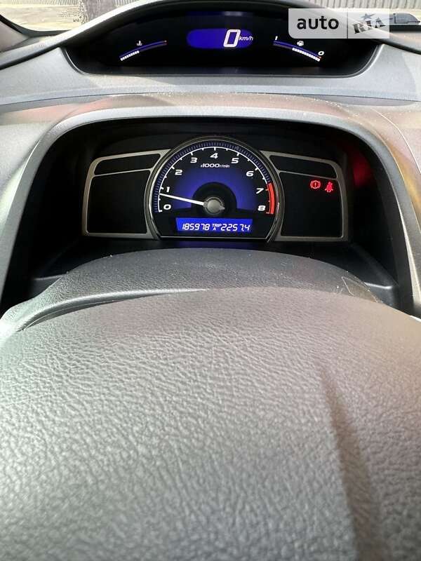 Седан Honda Civic 2007 в Киеве фото 14 Седан Honda Civic 2007 в Киеве