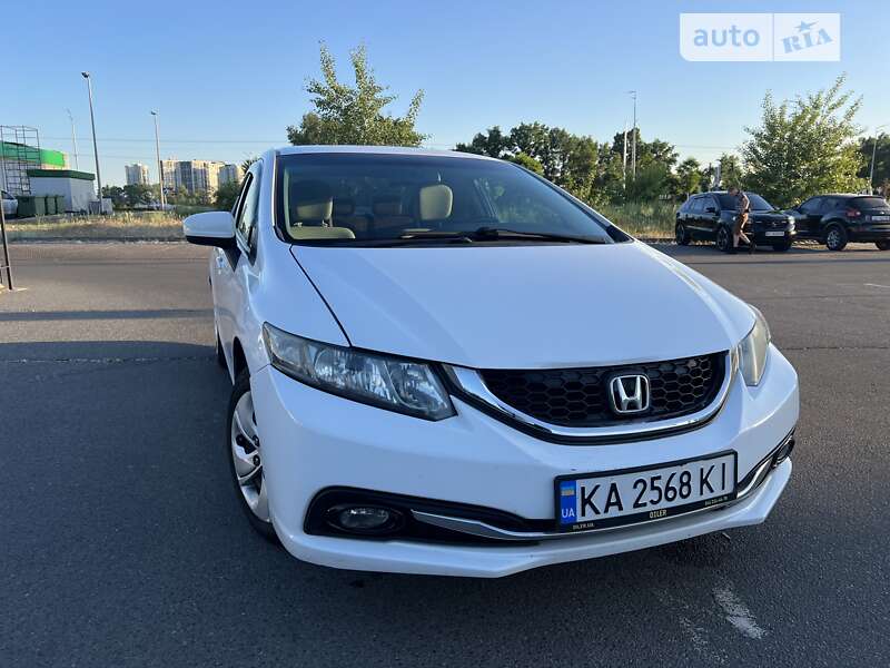 Седан Honda Civic 2013 в Киеве