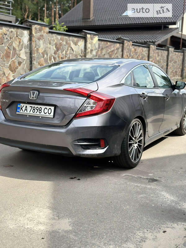 Седан Honda Civic 2016 в Києві