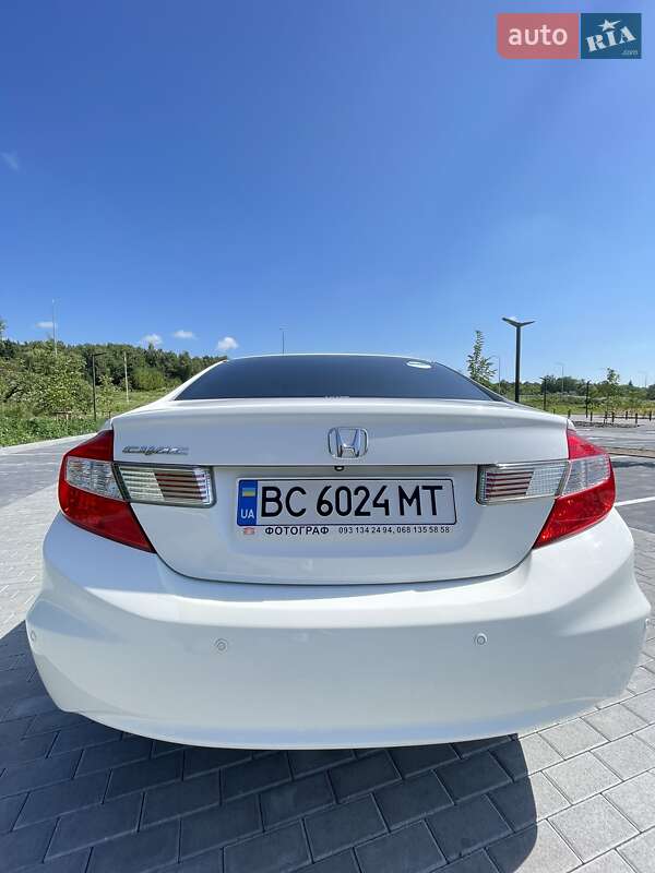 Седан Honda Civic 2012 в Львові