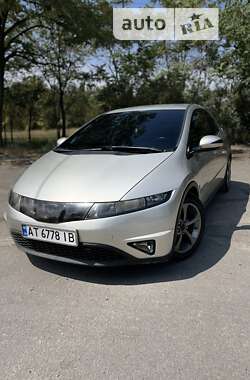 Хетчбек Honda Civic 2006 в Запоріжжі