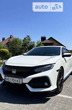 Хэтчбек Honda Civic 2017 в Виннице