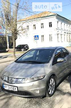 Хэтчбек Honda Civic 2008 в Нововолынске