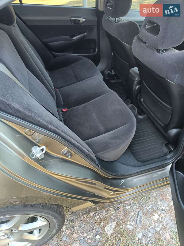 Седан Honda Civic 2006 в Зенькове