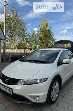 Хэтчбек Honda Civic 2010 в Киеве