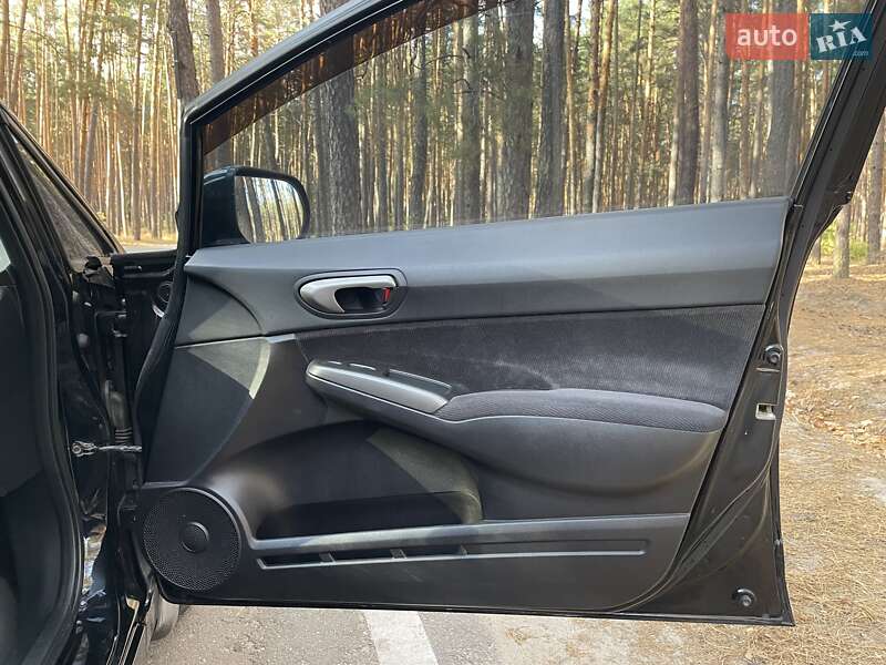Седан Honda Civic 2007 в Полтаве