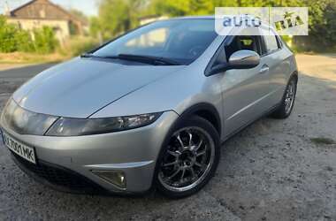 Хэтчбек Honda Civic 2006 в Харькове