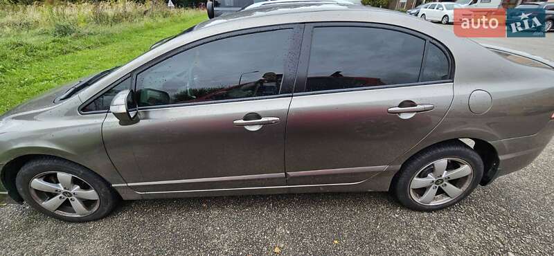 Седан Honda Civic 2008 в Ужгороде