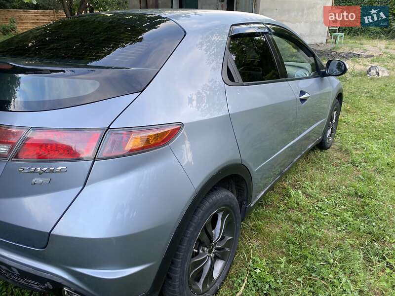 Хетчбек Honda Civic 2007 в Запоріжжі