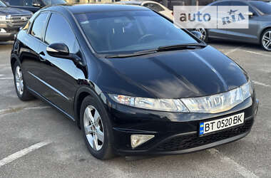 Хэтчбек Honda Civic 2008 в Киеве