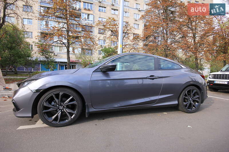 Купе Honda Civic 2018 в Киеве