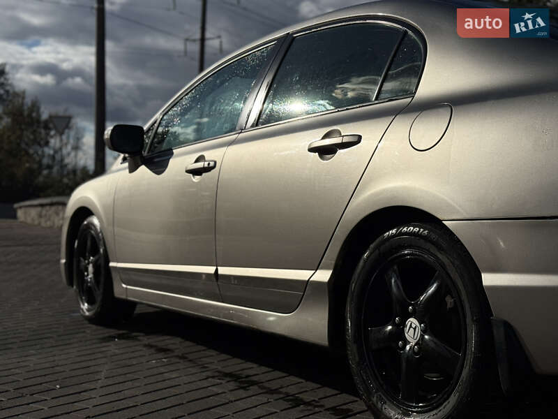Седан Honda Civic 2006 в Смеле