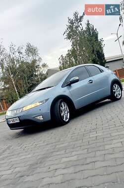 Хэтчбек Honda Civic 2007 в Измаиле