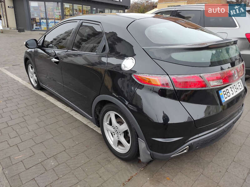 Хэтчбек Honda Civic 2006 в Сокале фото 7 Хэтчбек Honda Civic 2006 в Сокале