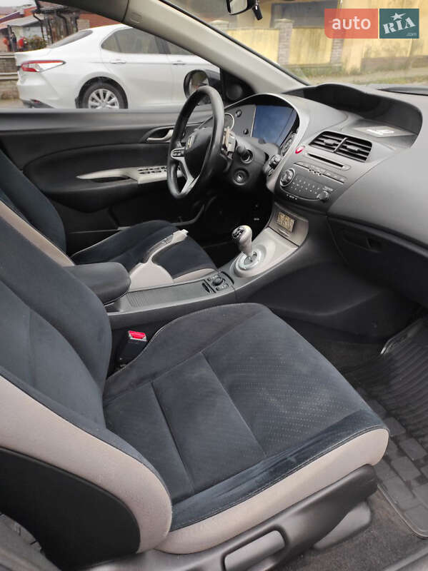 Хэтчбек Honda Civic 2006 в Сокале фото 20 Хэтчбек Honda Civic 2006 в Сокале