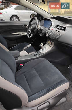 Хетчбек Honda Civic 2006 в 