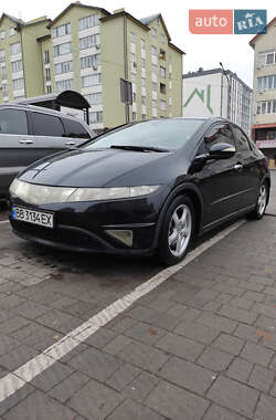 Хетчбек Honda Civic 2006 в 